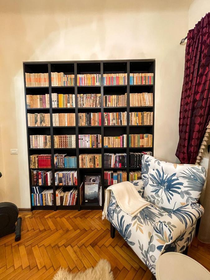 Central Apartment W/ Fire Place - Ground Floor Boekarest Buitenkant foto